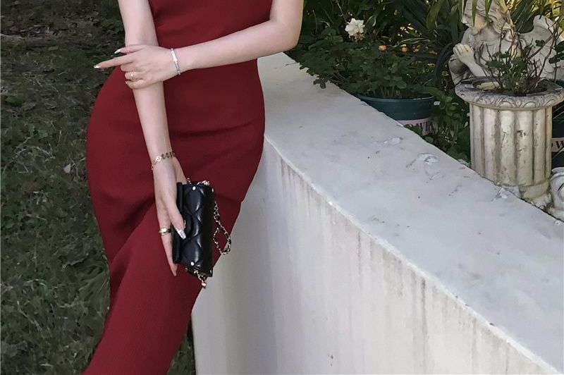 V-Neck Sleeveless Slim-Fit Plain Halter Dress