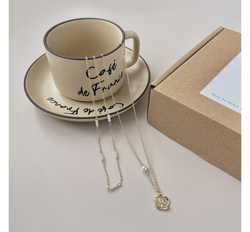 Pearl Faux Floral Necklace