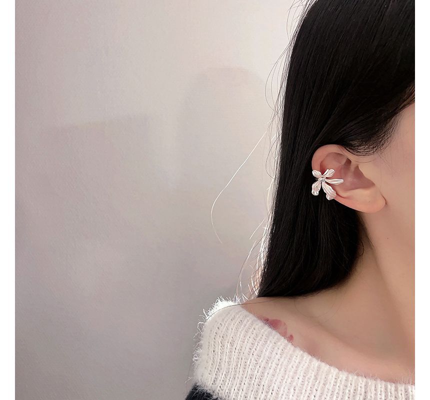 Alloy Floral Earring
