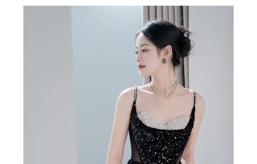 Slit Evening Mesh Spaghetti Sequin Tone Two A-Line Strap Panel