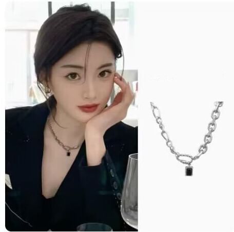 Alloy Rectangle Pendant Choker Chunky