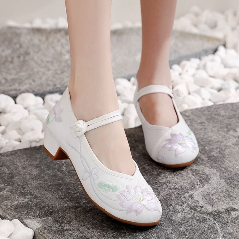 Block Heel Flower Embroidered Mary Jane Pumps
