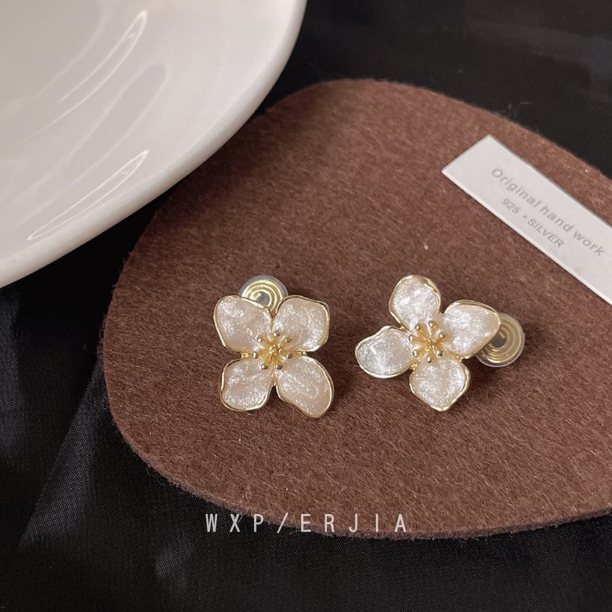 Glaze Floral Alloy Cuff Ear