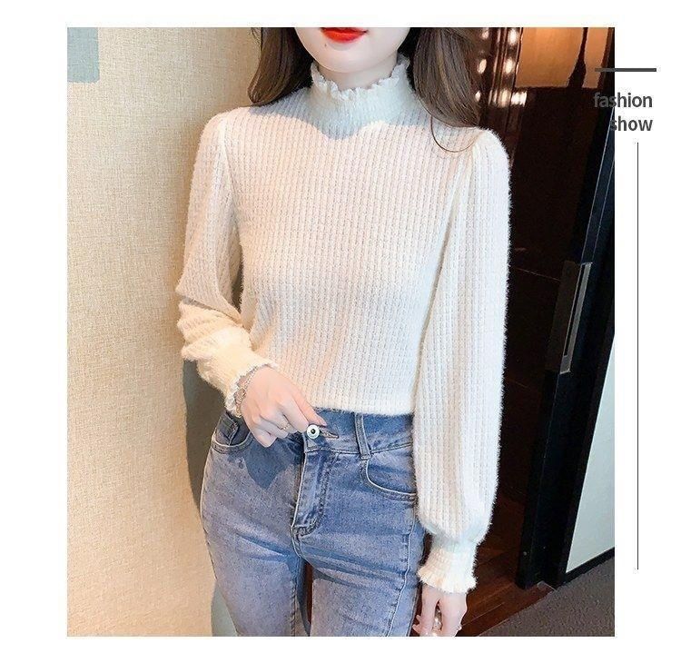 Long-Sleeve Plain Lace Neck Top Mock