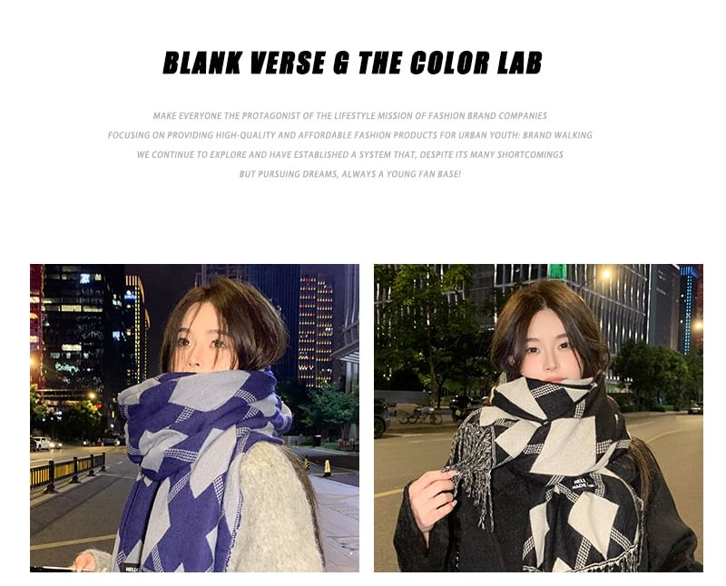 Argyle Tasseled Print Scarf