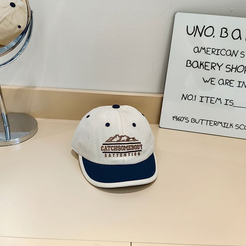 Color Embroidered Brim Short Cap Lettering Panel