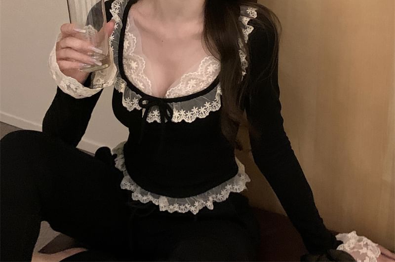 Neck Top Scoop Lace Crop Long Trim Sleeve Plain