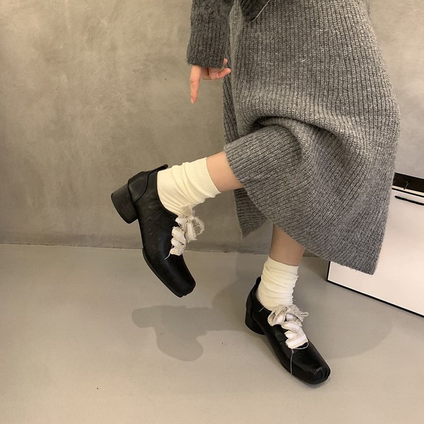 Heel Up Pumps Square Lace Toe Block