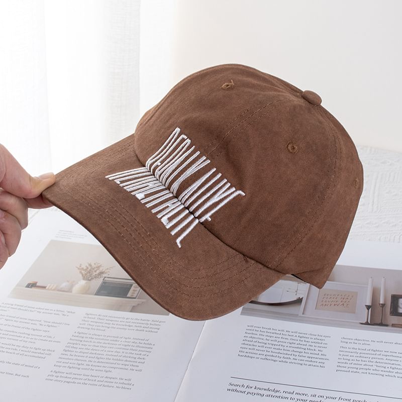Lettering Cap Plain