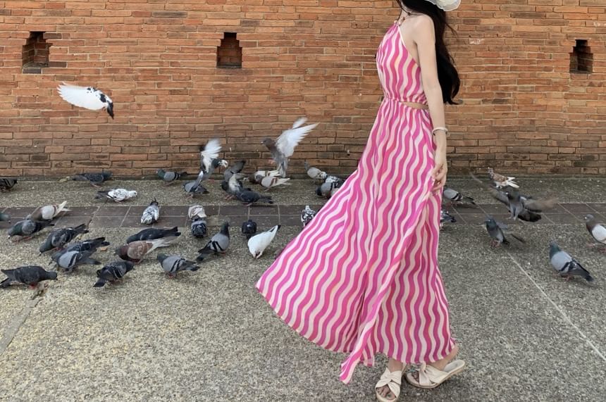 Dress Wave Maxi Halter Sleeveless Neck A-Line Striped