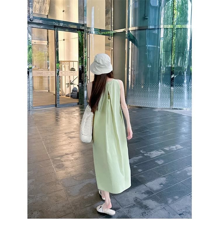 Plain Pleated A-Line Neck Midi Round Dress Sleeveless