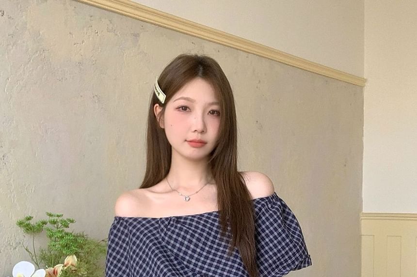 Plaid Off-Shoulder Short-Sleeved Blouse
