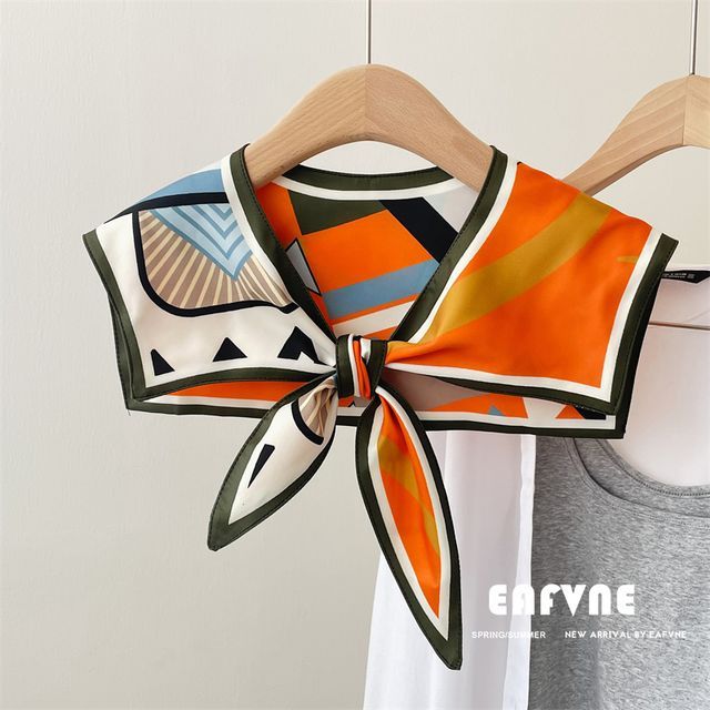 Decorative Print Collar