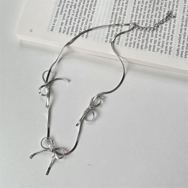 Necklace Snake Bow Chain