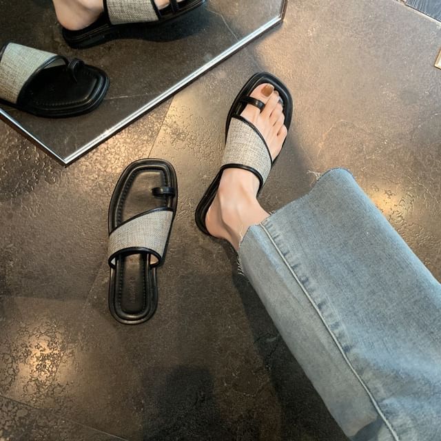 Slide Sandals Toe Loop