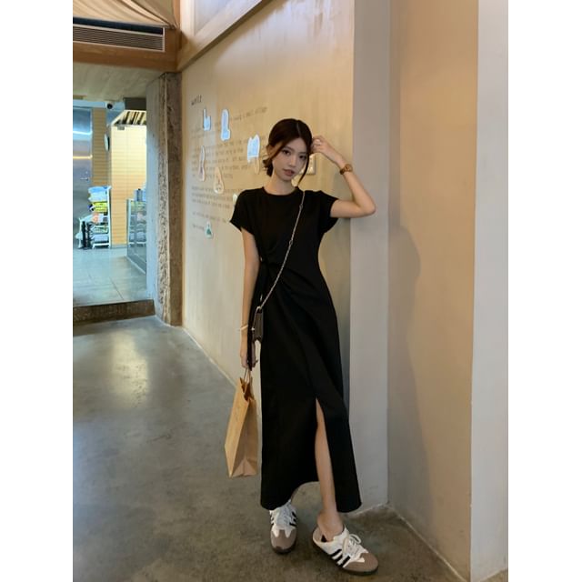 Short-Sleeve Crewneck Slit Hem A-Line Maxi Dress