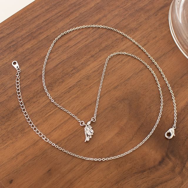 Pendant Pearl Star Necklace Faux Rhinestone /