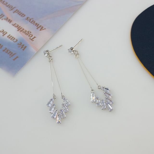 On Rhinestone Clip Earring / Geometric Drop
