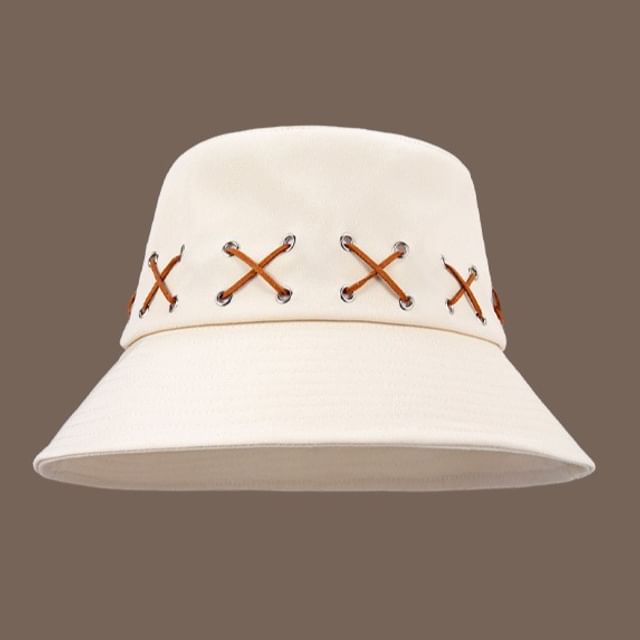 Hat Patterned Bucket Cross