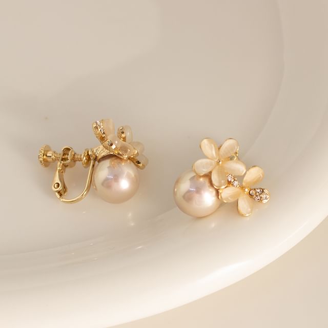 Ear / Eye Faux Earring Cuff Designs) Cat Stone Alloy (Various Floral Pearl Stud