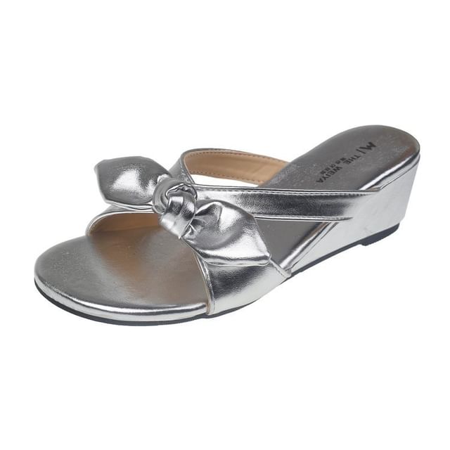 Heel Low Twisted Sandals