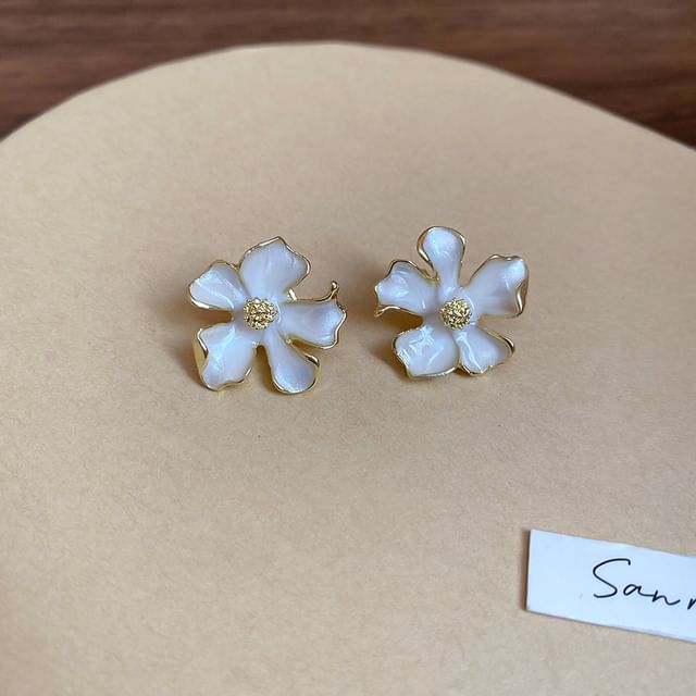 Earring Stud Flower