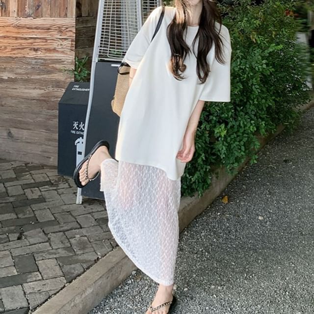 Elbow-Sleeve Round Neck Lace Panel Plain A-Line Maxi Dress
