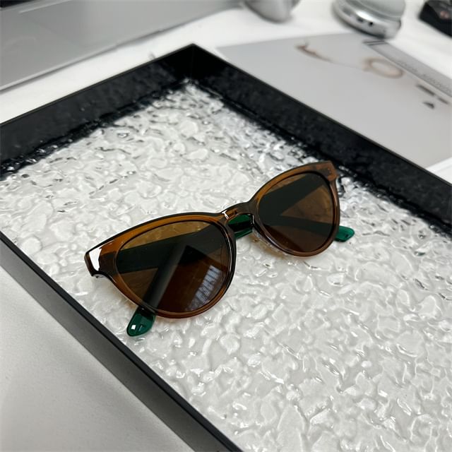 Sunglasses Plain Cat Eye