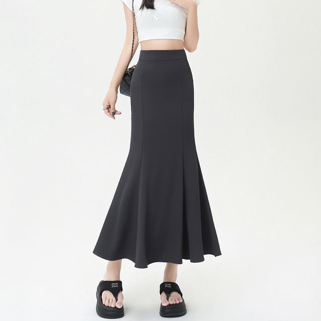 High-Rise Slit Midi Fishtail Skirt