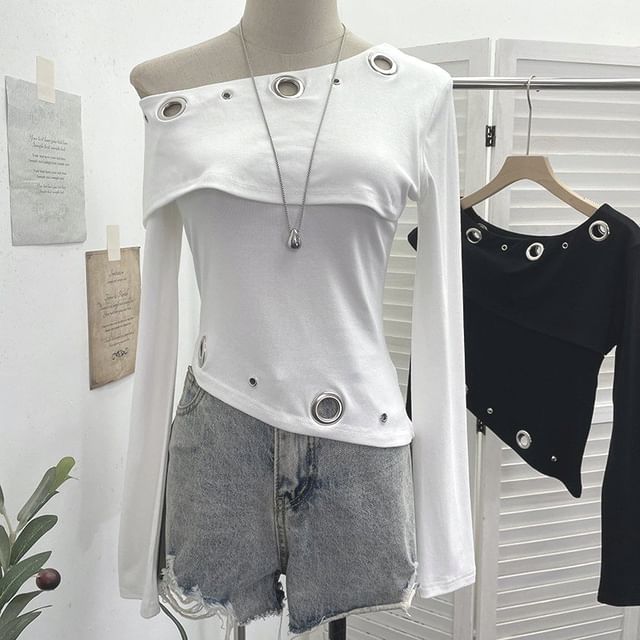 Off-Shoulder Grommet Long-Sleeve Crop Tee