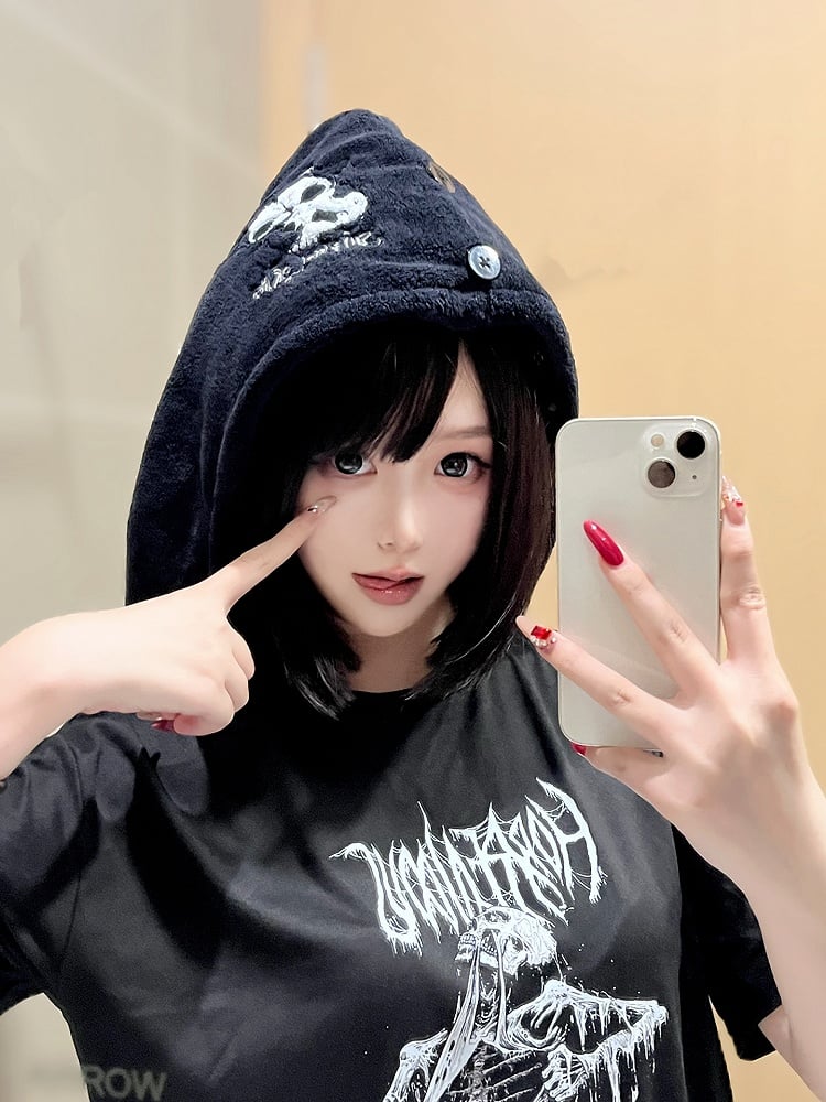 Gothic Hair White Wrap Drying and Grim Reaper Black Towel