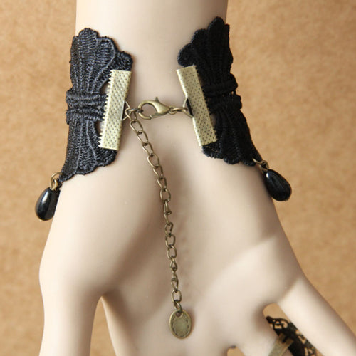 Gothic Lace Ring Bracelet Vintage Style