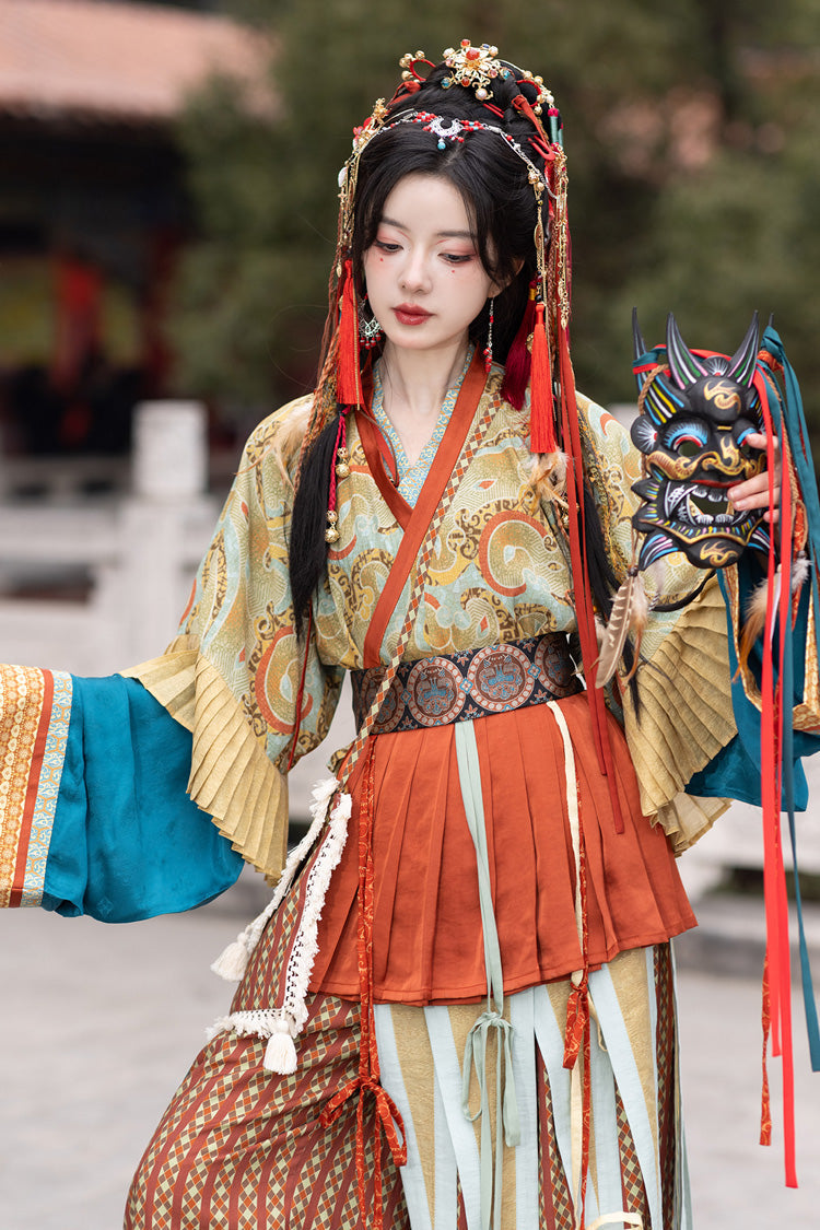 Classic Hanfu Set with Embroidered Ruffles
