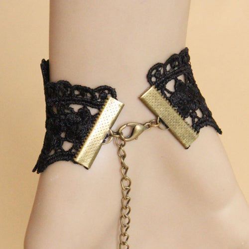 Vintage Gothic Lace Pearl Portrait Ring Bracelet