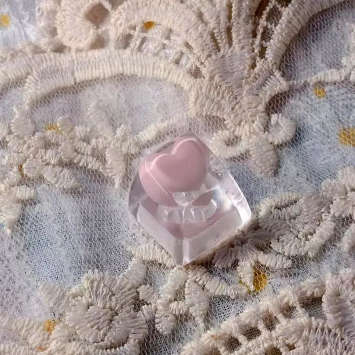 GG Love Heart à l’intérieur d’un keycap ON683