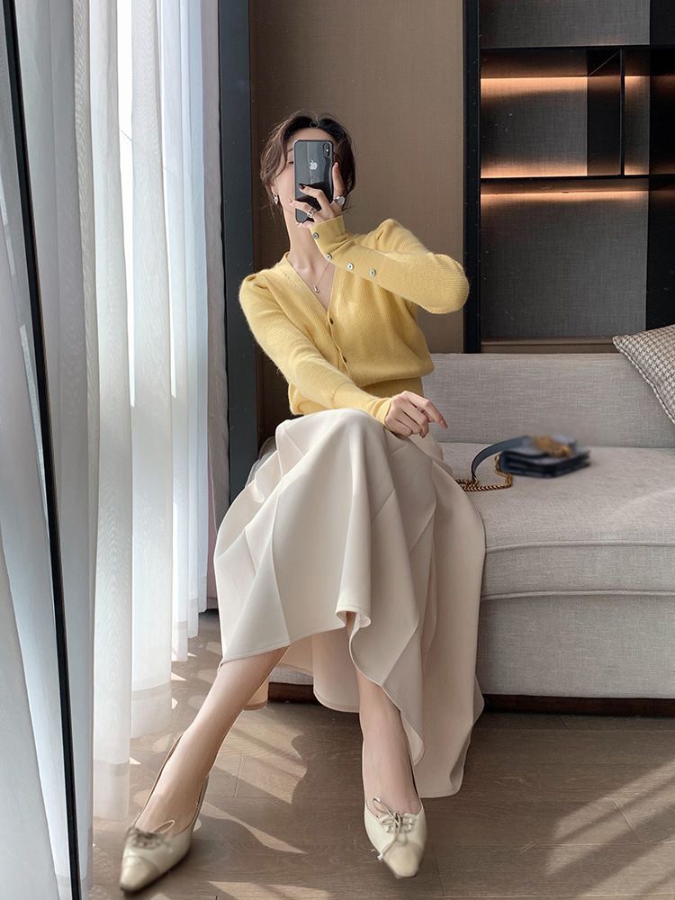 Puff Sleeve V