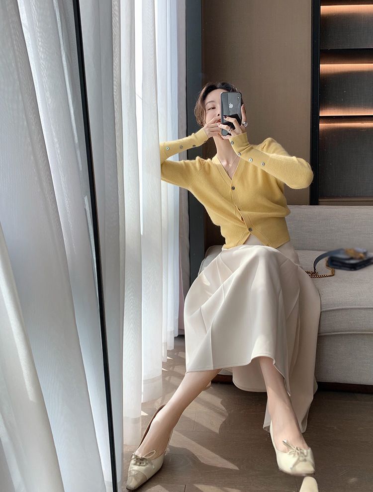 Puff Sleeve V
