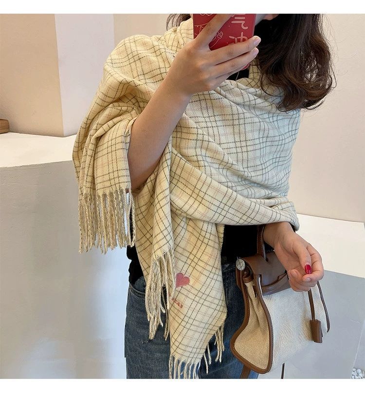Scarf Heart Embroidered Plaid