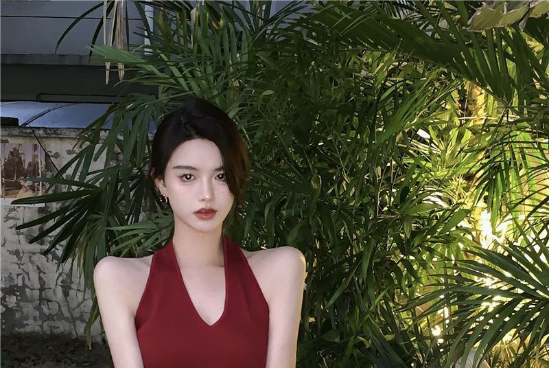 V-Neck Sleeveless Slim-Fit Plain Halter Dress