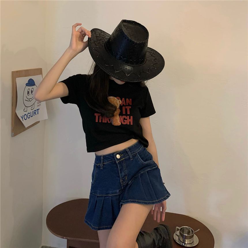 Bear Short-Sleeve Print Cropped T-Shirt