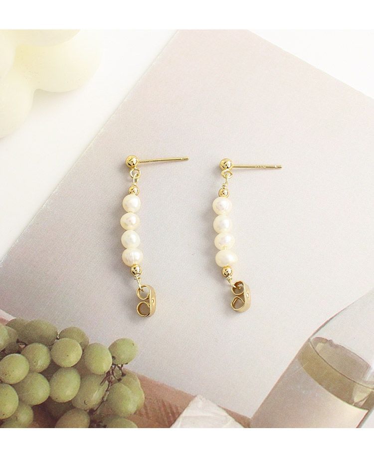 Clip-On Pearl Drop / Earring Faux