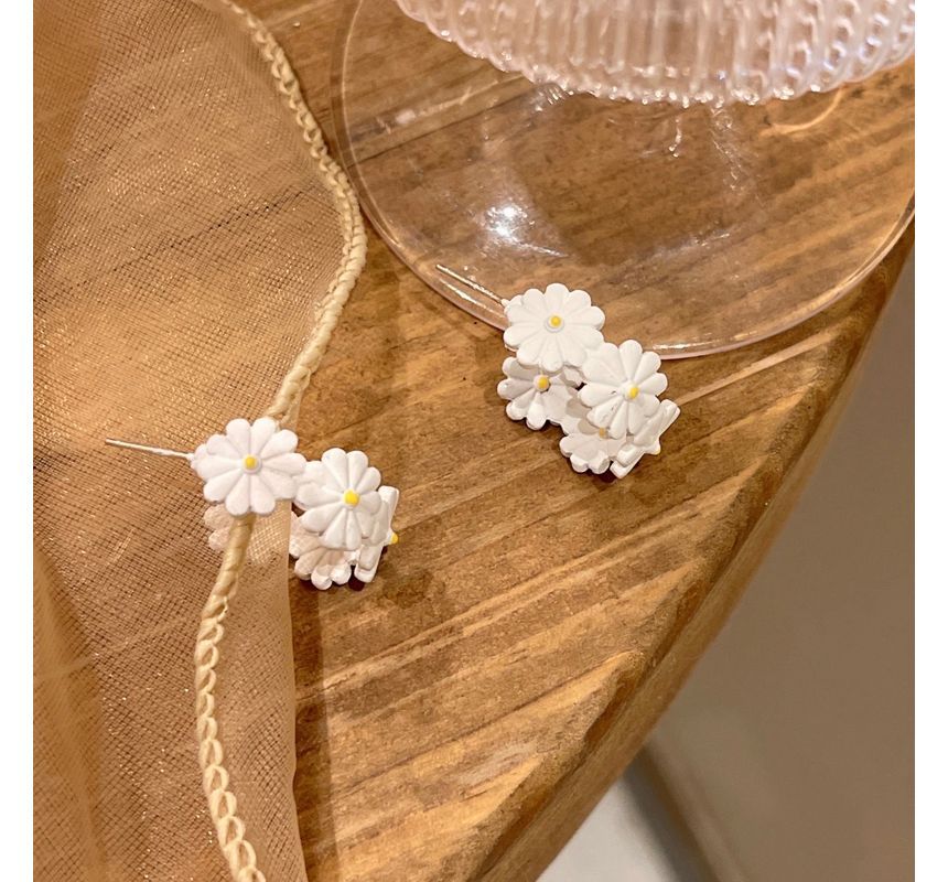 Hoop Earring Open Flower