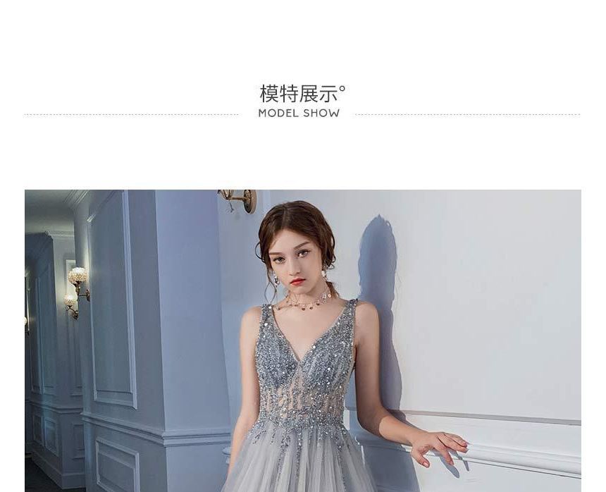 Evening Glitter V-Neck Gown A-Line