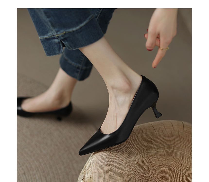 Kitten Heel Pumps Pointed