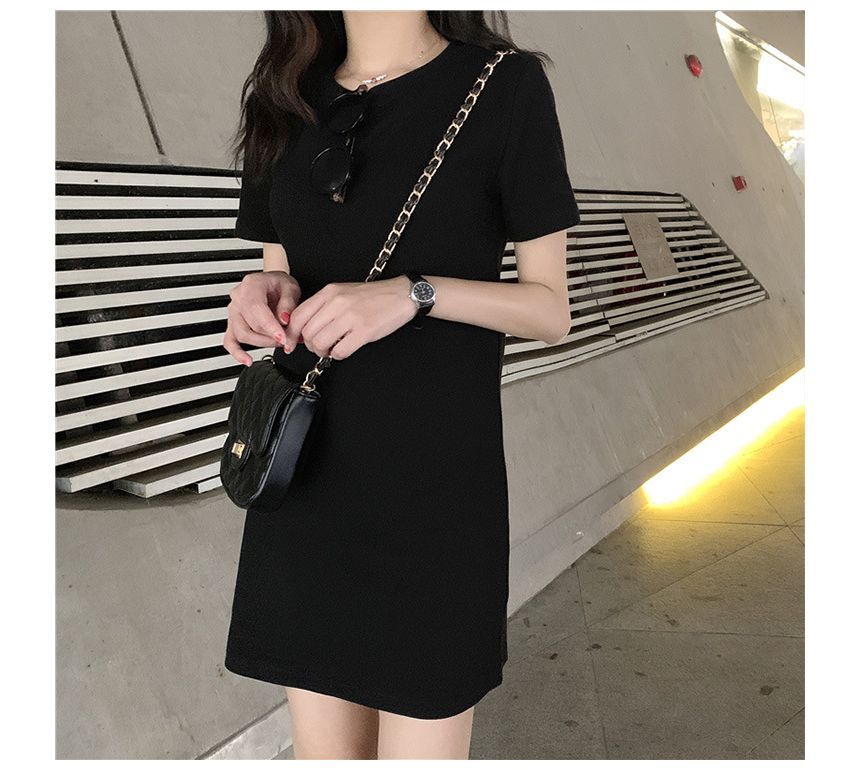 Mini Short-Sleeve Neck Plain T-Shirt Dress Round