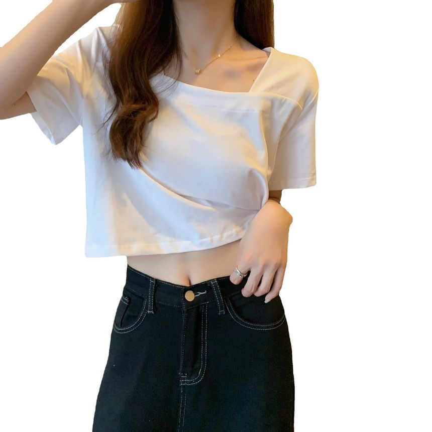 Blouse Neck Short-Sleeve Cropped Plain Square