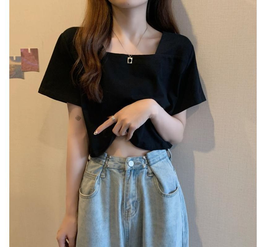 Blouse Neck Short-Sleeve Cropped Plain Square