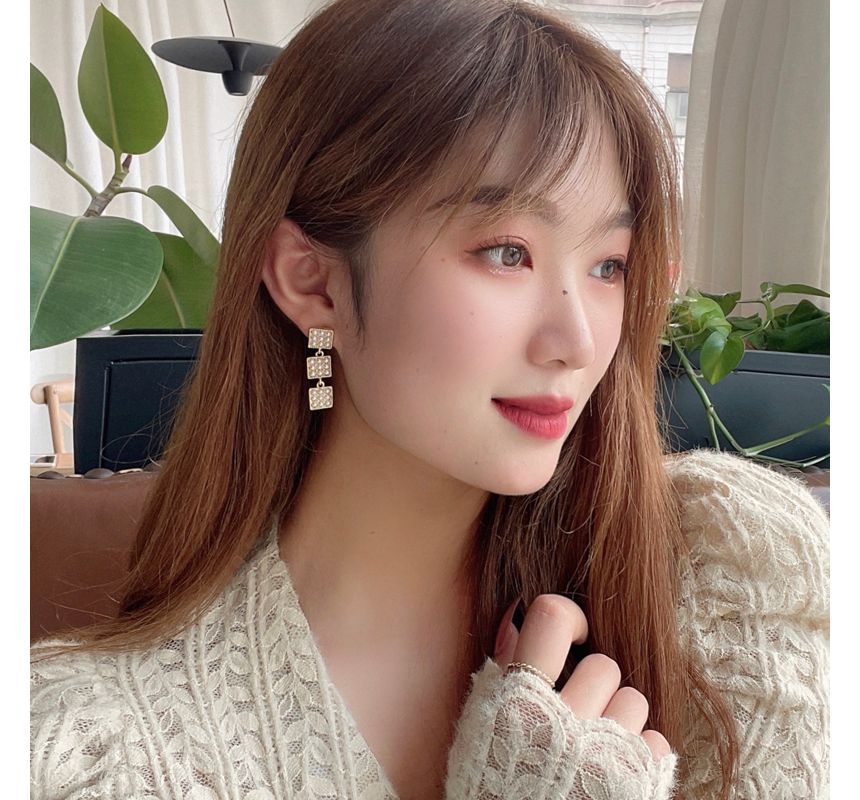Pearl Alloy Faux Dangle Earring Square