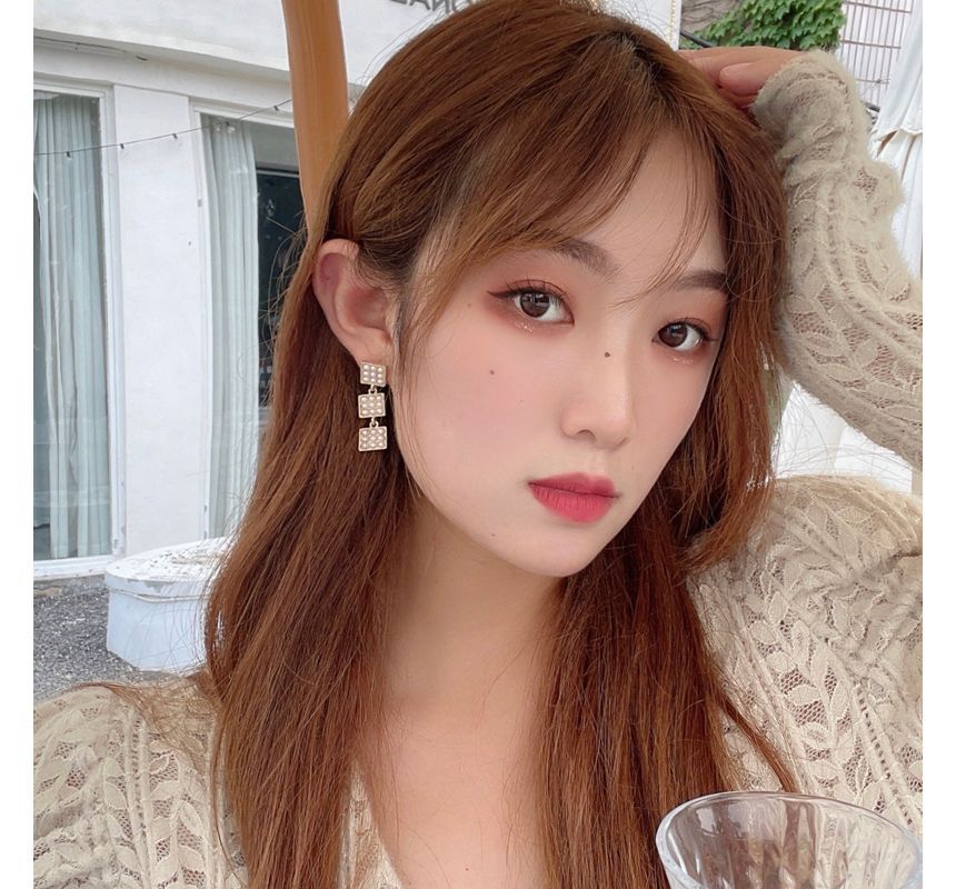 Pearl Alloy Faux Dangle Earring Square