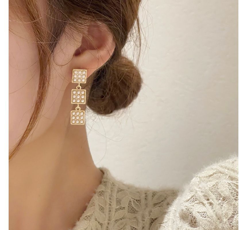 Pearl Alloy Faux Dangle Earring Square